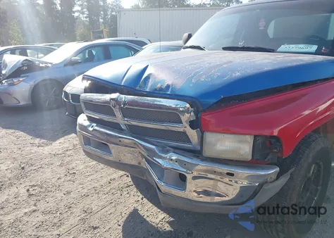 2001 Dodge Ram 1500 St из США, поврежденный, VIN 3B7HC13Y61M256174